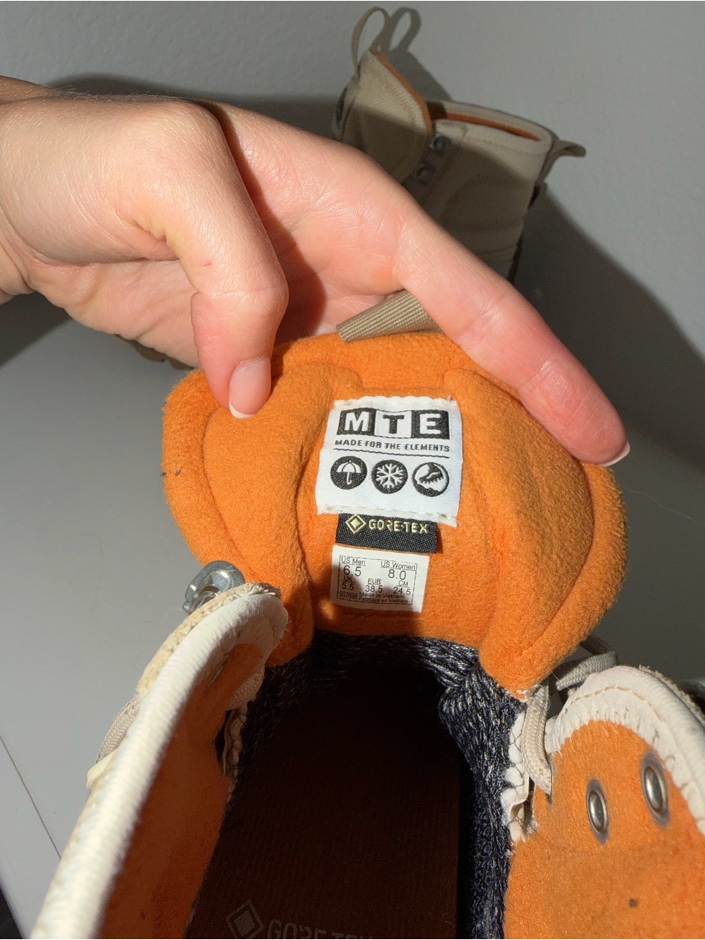 Vans - Hiking Boots - Picture 4 of 4